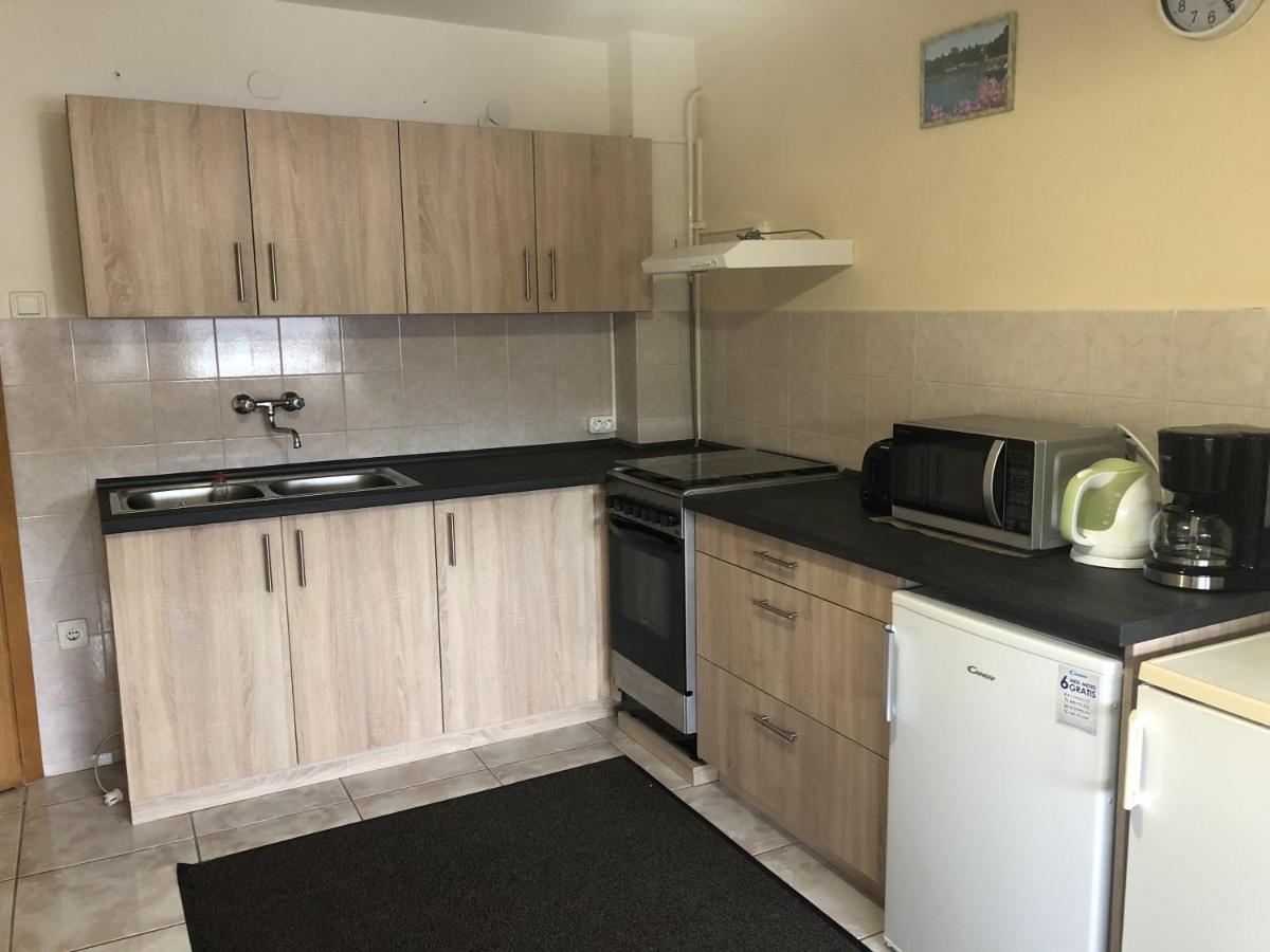 Respect Apartament Heviz Bagian luar foto