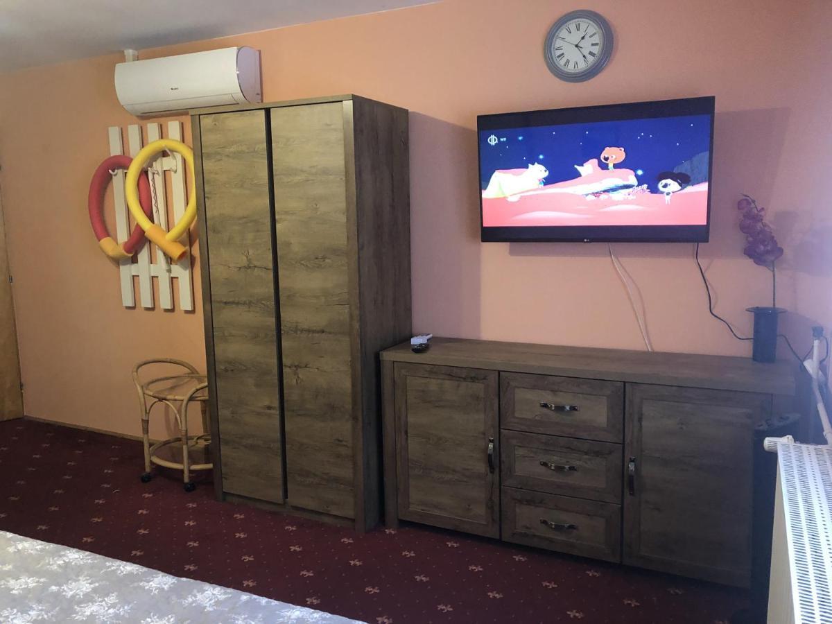 Respect Apartament Heviz Bagian luar foto