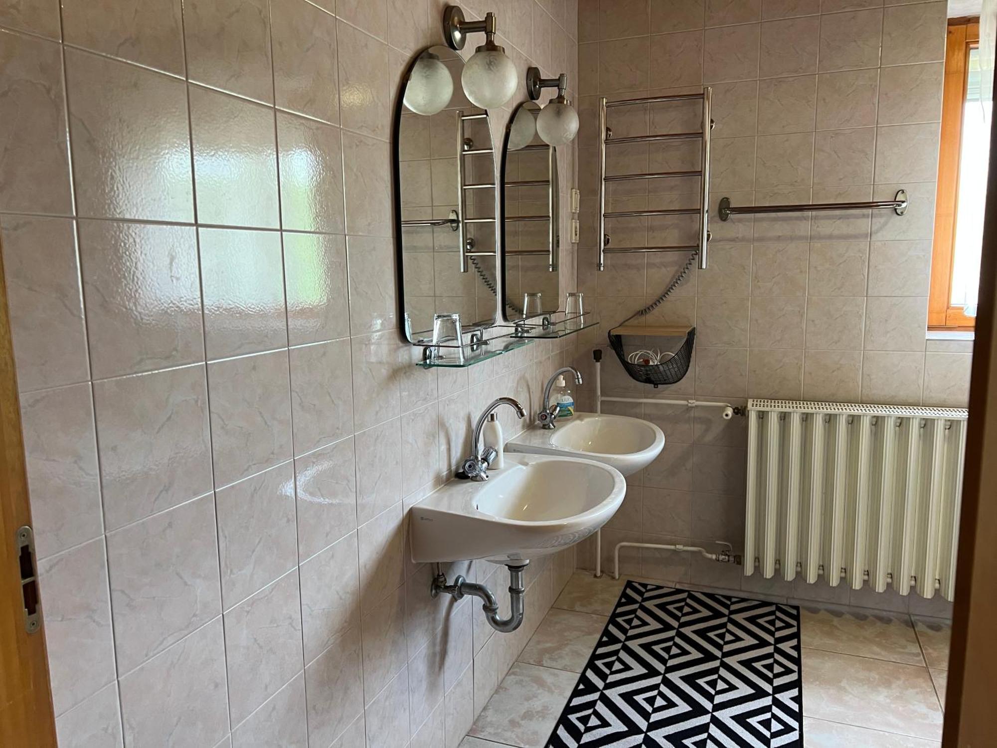 Respect Apartament Heviz Bagian luar foto