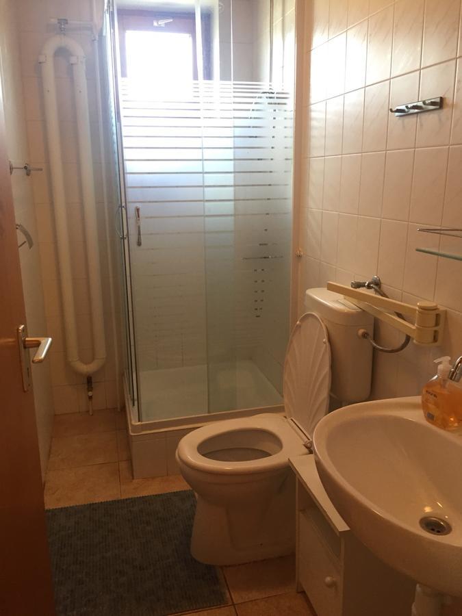 Respect Apartament Heviz Bagian luar foto
