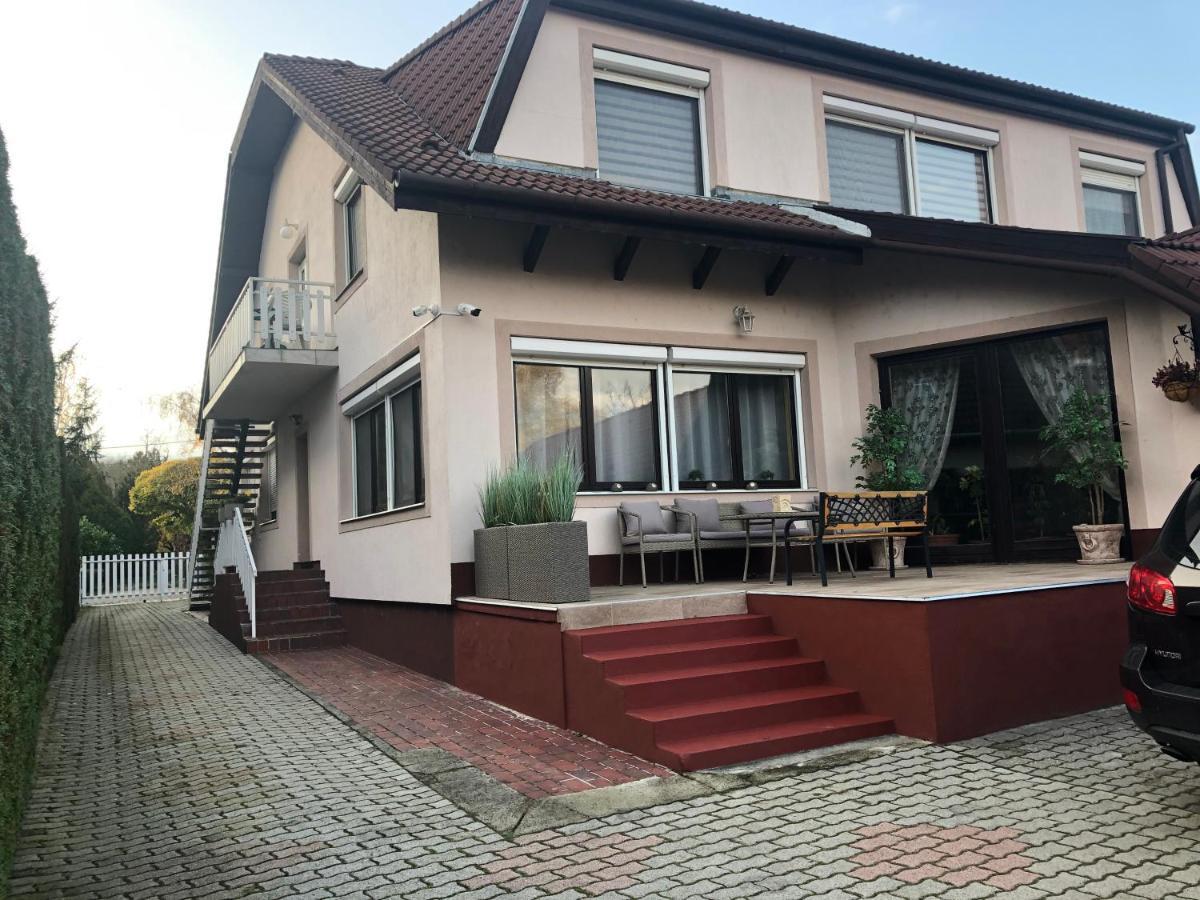 Respect Apartament Heviz Bagian luar foto